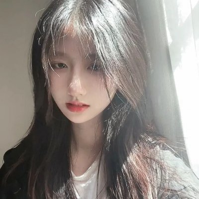 小鱼莉莉